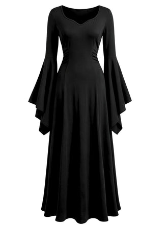 Robe longue gothique noire à col cœur et manches évasées Années 1970 - 2