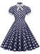Robe trapèze à pois et col chemise des années 1950
