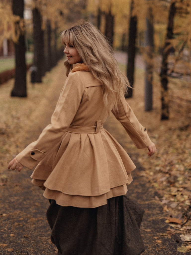 Manteau en hiver cintré à col en fourrure de Noël Chic