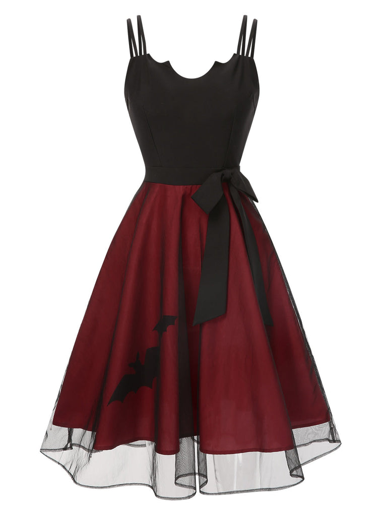 Robe en maille noire et rouge chauve-souris des années 1950