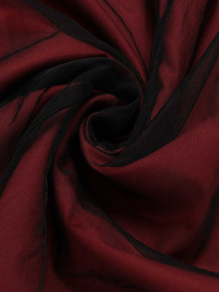 Robe en maille noire et rouge chauve-souris des années 1950