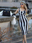 Robe crayon noire à bretelles à rayures verticales des années 1960