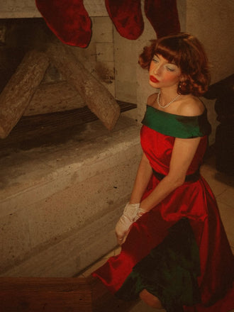 Robe à épaules dénudées rouge et verte sapin de Noël des années 1950