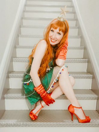 Robe verte à pompons pour sapin de Noël des années 60