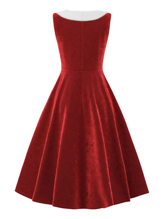 Robe en velours rouge à col en fourrure des années 1950