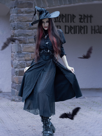 Robe de sorcière noire à fleurs floquées WICKED des années 1940