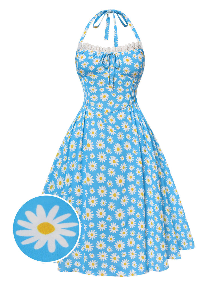 Robe dos nu marguerites bleue avec bordure en dentelle des années 1950