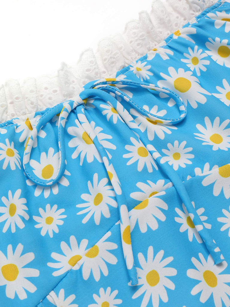 Robe dos nu marguerites bleue avec bordure en dentelle des années 1950