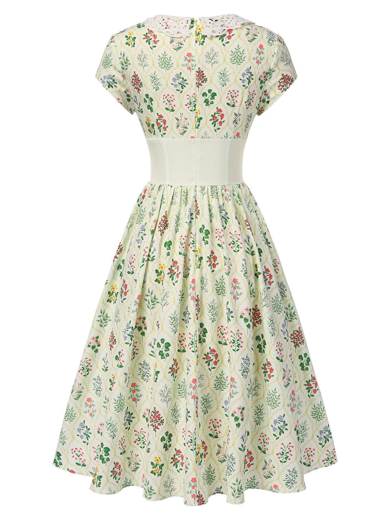 Robe beige col revers en dentelle florale des années 1940