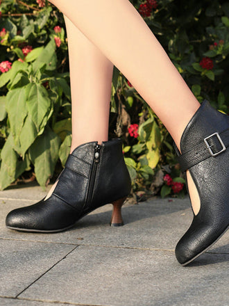 Bottines à bout rond, découpes, boucle et talon bloc