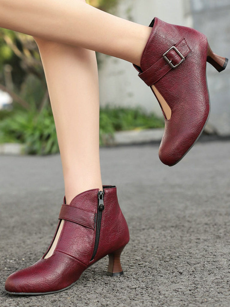 Bottines à bout rond, découpes, boucle et talon bloc