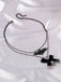 Collier double couche squelette de chauve-souris avec nœud gothique