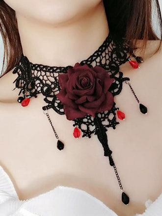Collier ras du cou gothique avec pendentif en pierre précieuse rose 3D