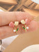 Boucles d'oreilles puces en perles et fleurs de tulipe rose