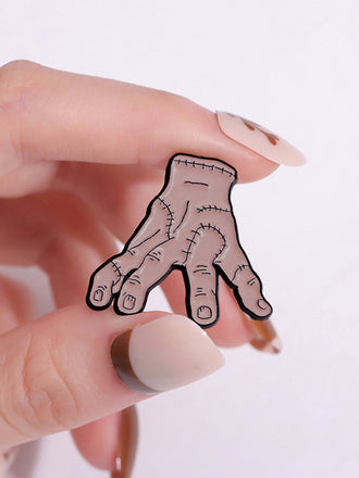Broche Halloween Main de Zombie Cousue