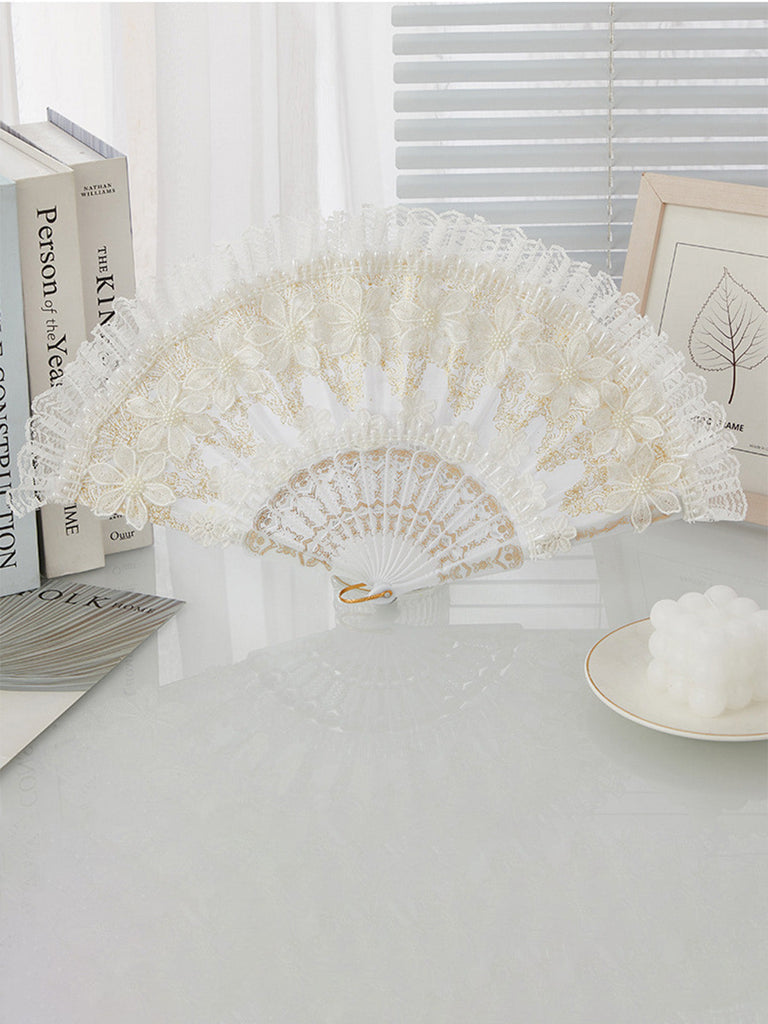 Éventail pliant blanc en satin et dentelle à fleurs 3D