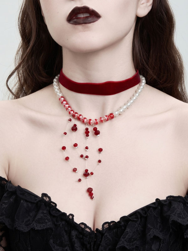 Collier ras-du-cou rouge sang en velours et perles