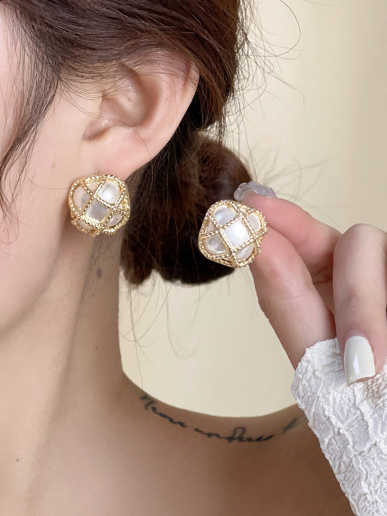 Boucles d'oreilles vintage en alliage d'or et perles