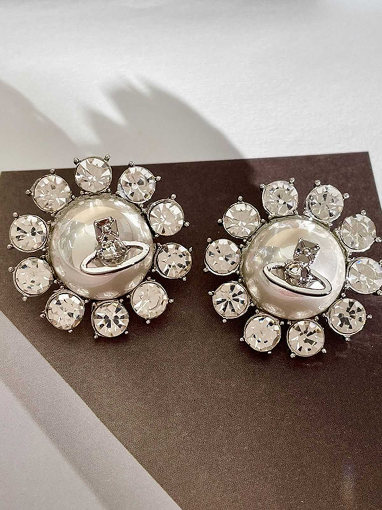 Boucles d'oreilles rétro en argent avec perles et diamants