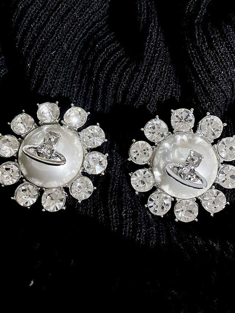 Boucles d'oreilles rétro en argent avec perles et diamants