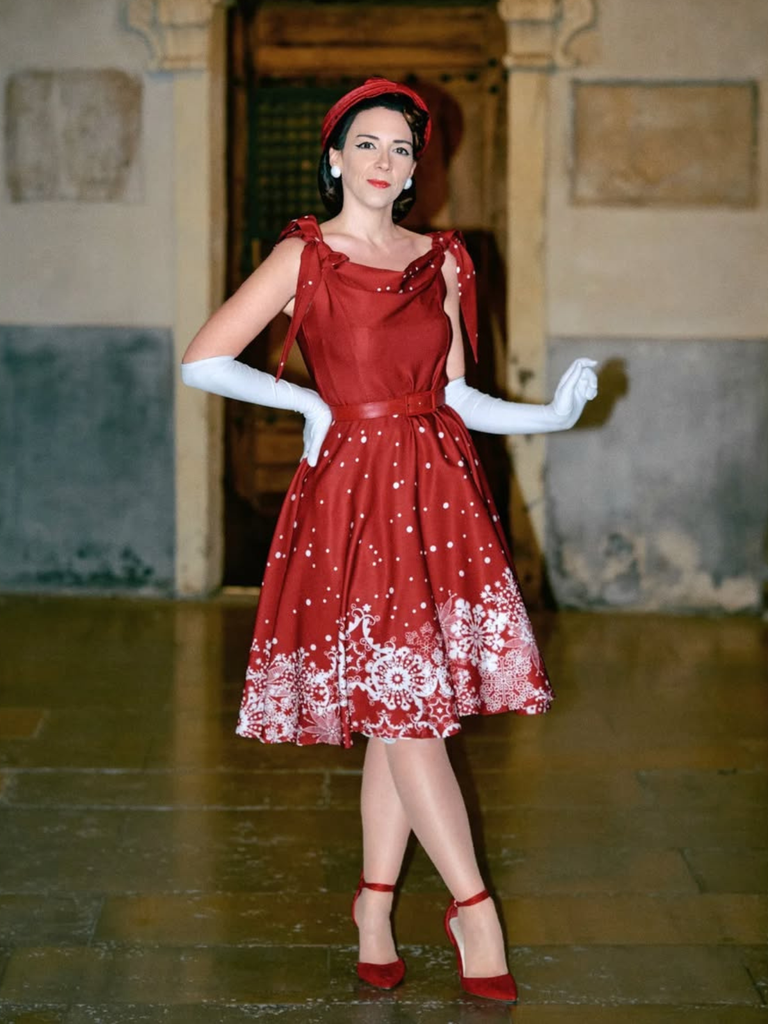 Robe Épaules Dénudées Flocon Neige Rouge Années 1950