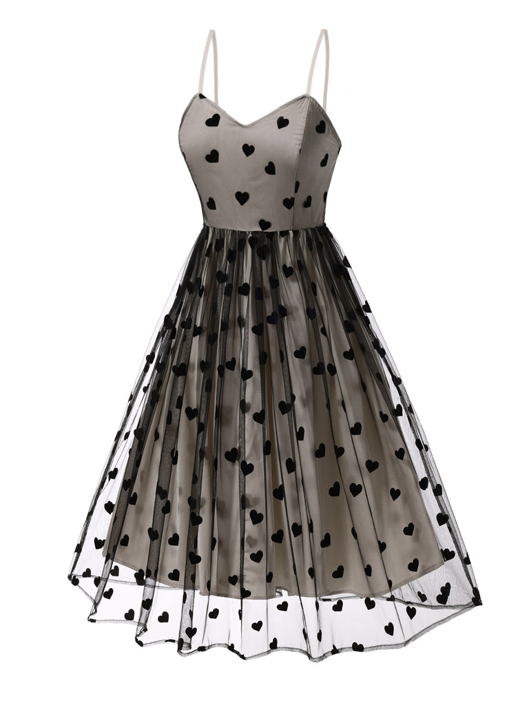 Robe à retelles en maille cœur des années 1950