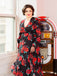 Robe noire à lacets à manches lanterne rose des années 1940