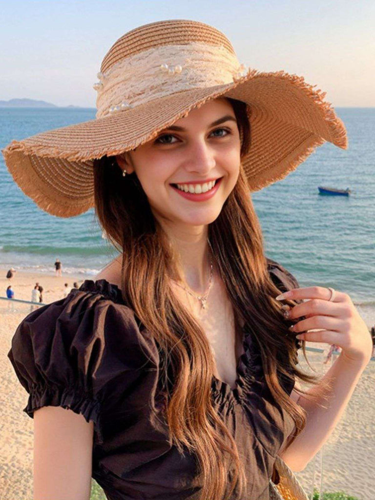 Chapeau de soleil à large bord en dentelle vintage