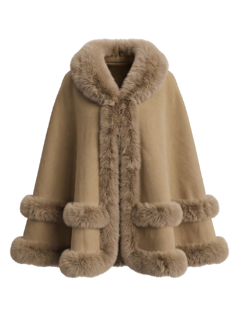 Cape chaude en suédine doublée de peluche et bordée de fausse fourrure années 1950 - 7