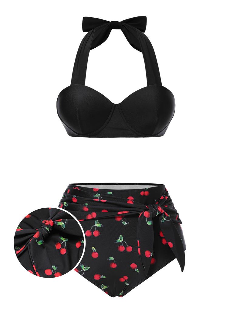 Ensemble bikini noir à col licou et motif cerise des années 1950