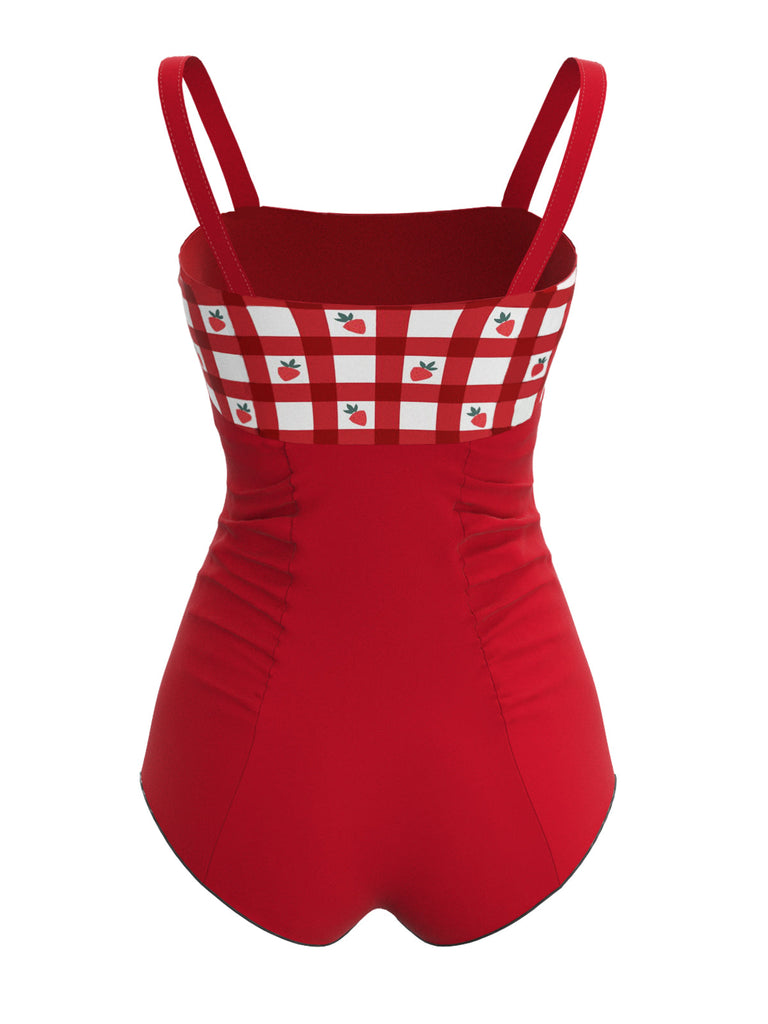 Maillot de bain rouge à bretelles à carreaux fraises des années 1950