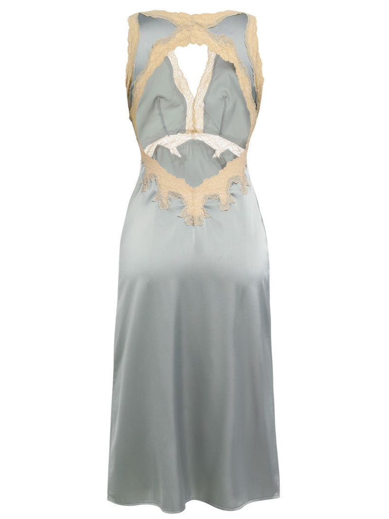 Pyjama en satin dos nu à col en V et dentelle des années 1950