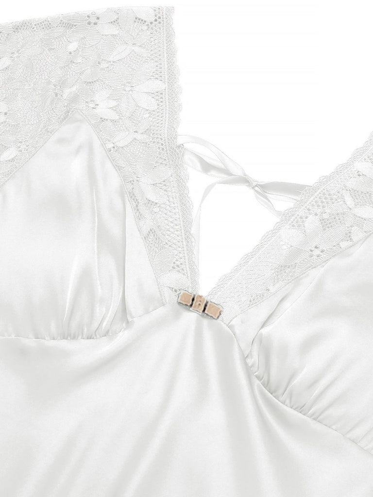 Chemise de nuit en satin à lacets patchwork de dentelle années 1960