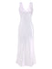 Chemise de nuit en dentelle et satin col v des années 1930