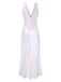 Chemise de nuit en dentelle et satin col v des années 1930