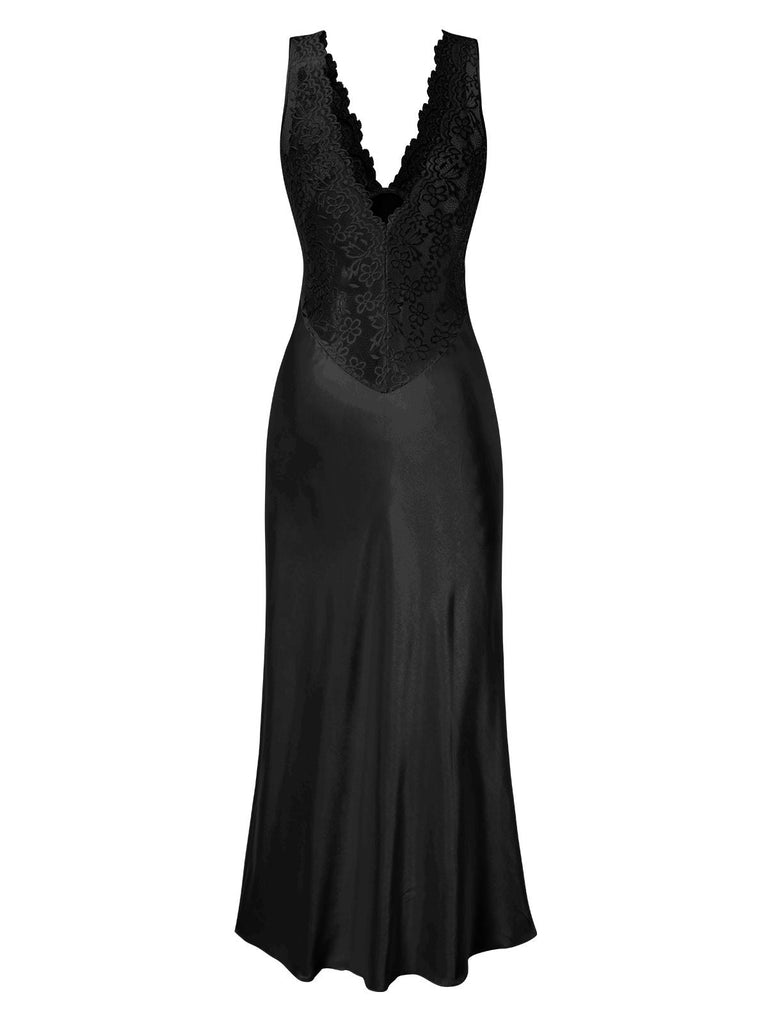 Chemise de nuit en dentelle et satin col v des années 1930