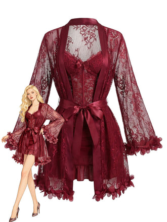 Ensemble de pyjama en dentelle à bretelles spaghetti et ceinture des années 1960