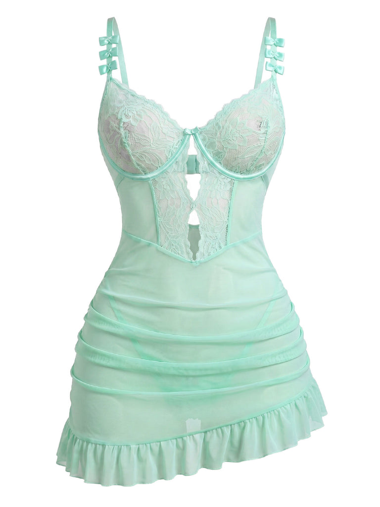 Nuisette verte en dentelle et tulle à bretelles nouées et ourlet volanté années 1970