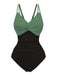 Maillot de bain vert et noir sur fond blanc