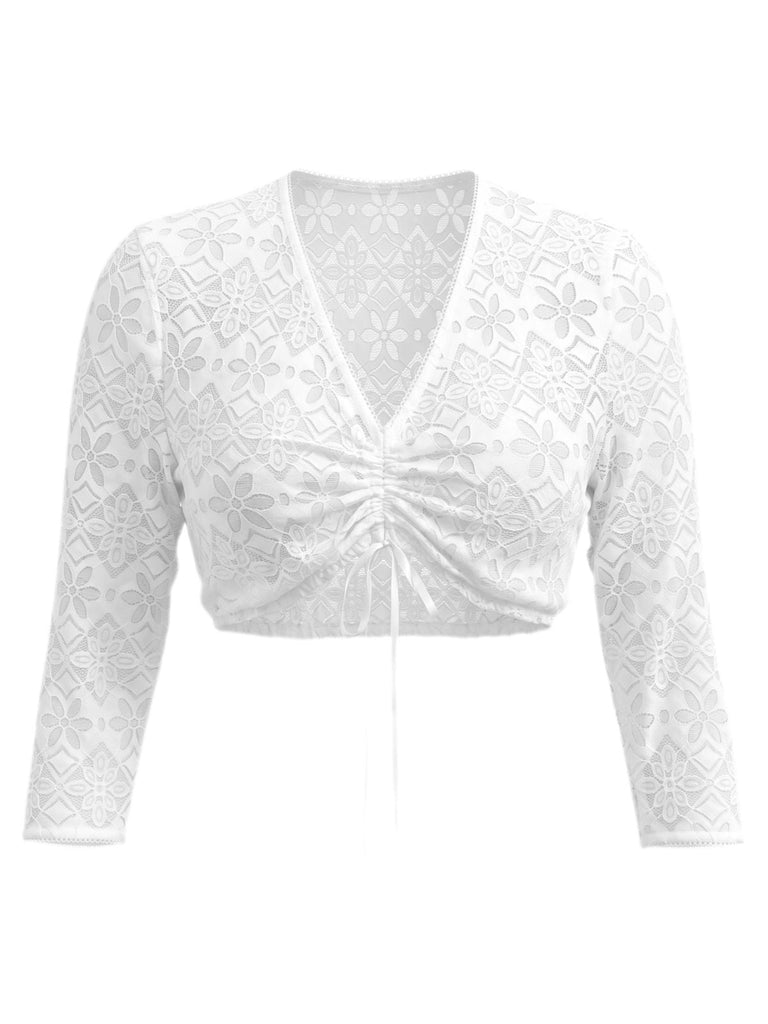 Ensemble noir avec robe à décolleté cœur et bordure contrastée, tablier et top blanc Années 1950