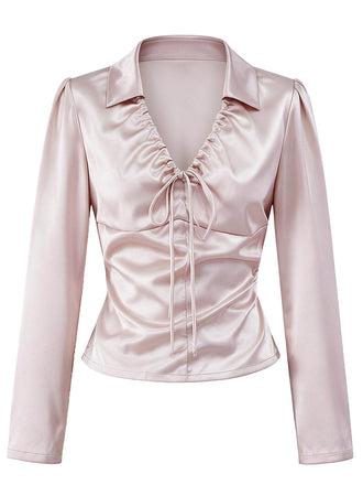 [Prévente] Blouse lavande en satin à col V, fronces et cordon années 1960 - 1