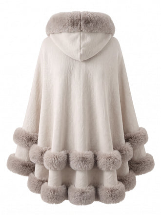Cape Poncho en Maille à Capuche et Bordure en Fourrure Années 1930 - 2