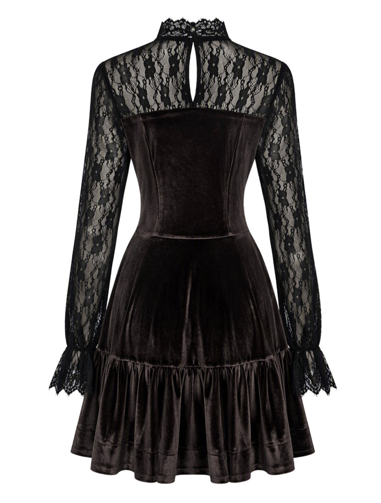 Mini-robe marron en velours et dentelle ajourée à manches longues et ourlet volanté années 1970 - 3