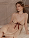 Nuisette babydoll beige transparente en tulle à nœud, col V profond, dentelle et rembourrage Années 1950 - 4