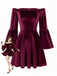 Robe courte en velours à épaules dénudées et manches évasées Années 1960 - 1
