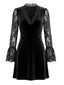 Robe courte gothique noire en velours à dentelle et manches évasées Années 1960