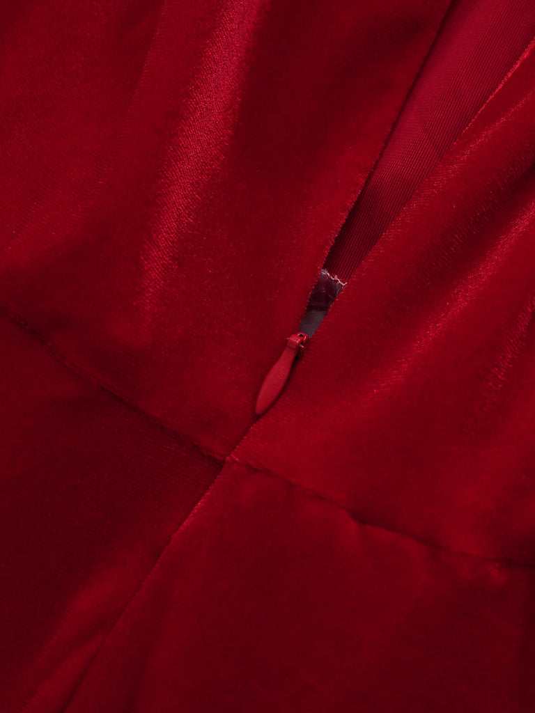 Robe de Noël en velours à étages, ourlet blanc et ceinture Années 1950 - 6