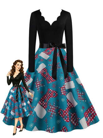 Robe évasée imprimé chaussettes de Noël à encolure festonnée années 1950 - 1