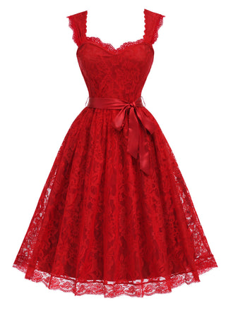 [Prévente] Robe évasée rouge à fleurs, dentelle, décolleté cœur et nœud années 1950 - 2