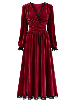 Robe lie-de-vin en velours à empiècements en dentelle et fente latérale années 1930 - 2